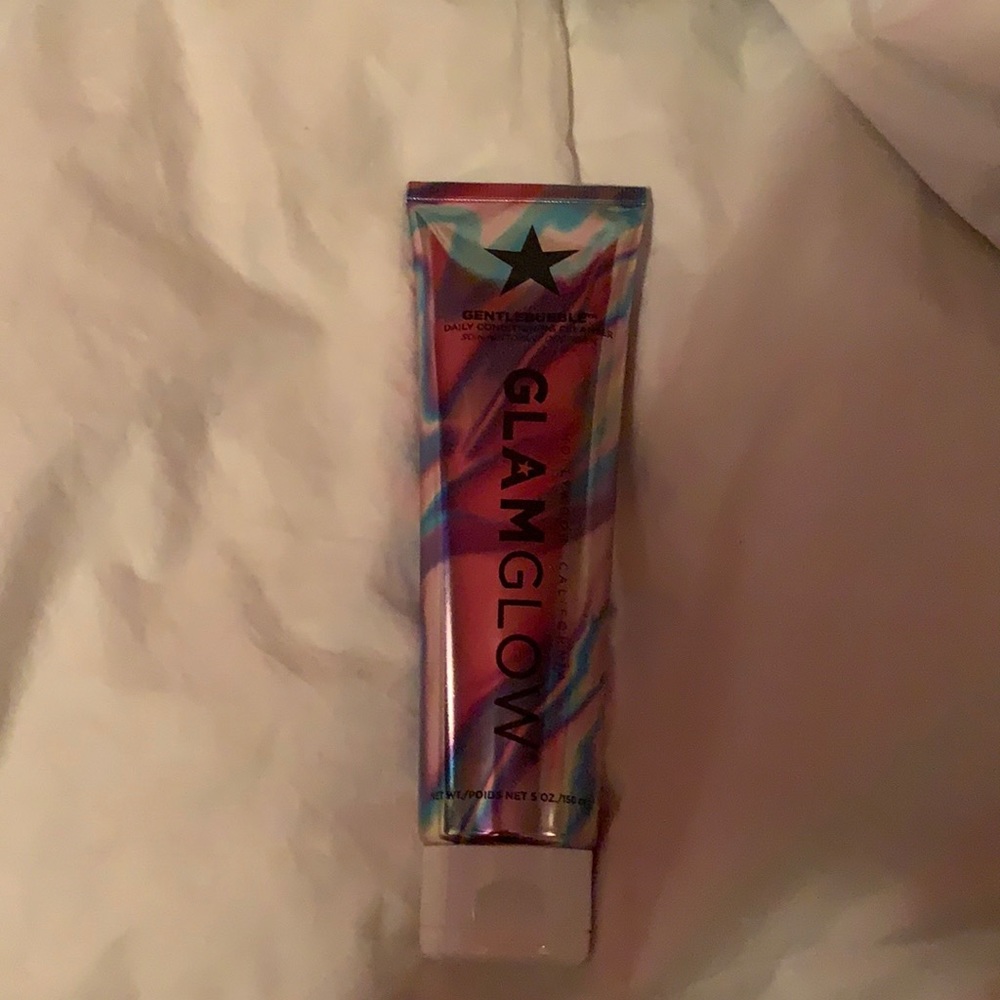 Glam glow gentle bubble cleanser